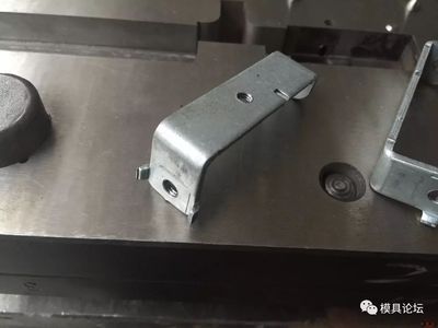 這么小的產(chǎn)品居然要這么大尺寸的模具?